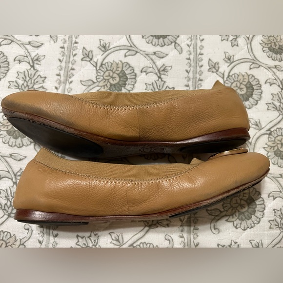 TORY BURCH CAROLINE 2' BALLET FLATS SIZE SAND/TAN NAPPA LEATHER SIZE 6.5 US - Picture 11 of 12